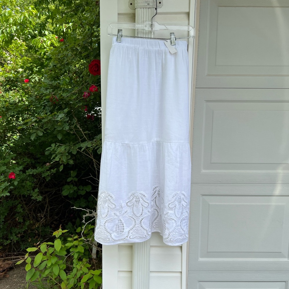 NWT Talbots Gorgeous White Embroidered Lace Hem Lined MIDI Skirt Pockets